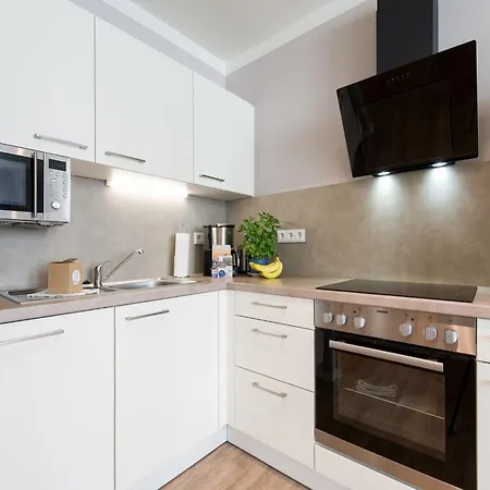 Balkonwohnung Mit Blick Ins Gruene *