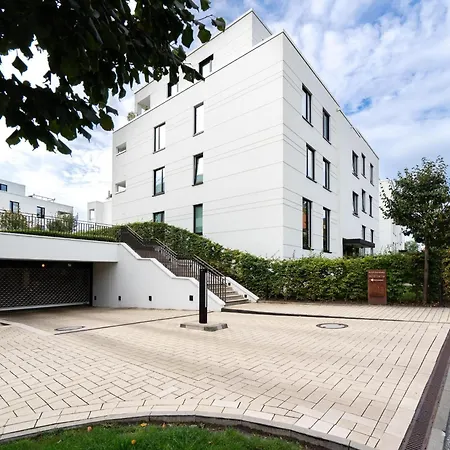 Balkonwohnung Mit Blick Ins Gruene *